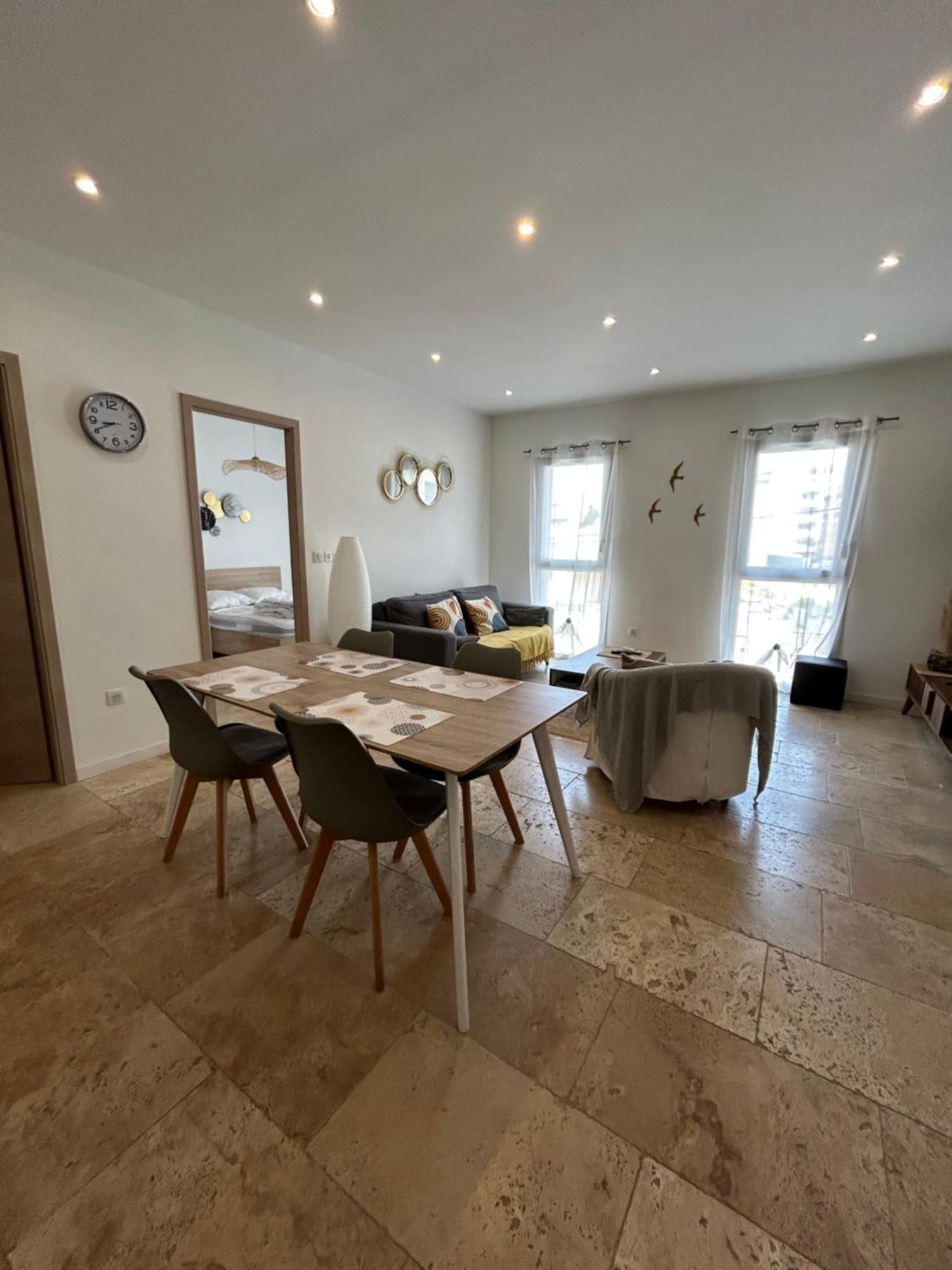 Appartement T3 Dans Maison Neuve 7 Couchages La Seyne-sur-Mer Exterior photo
